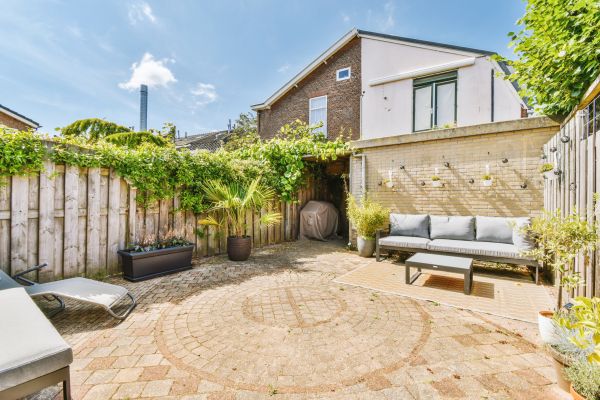 Courtyard Wall Repair in Camarillo